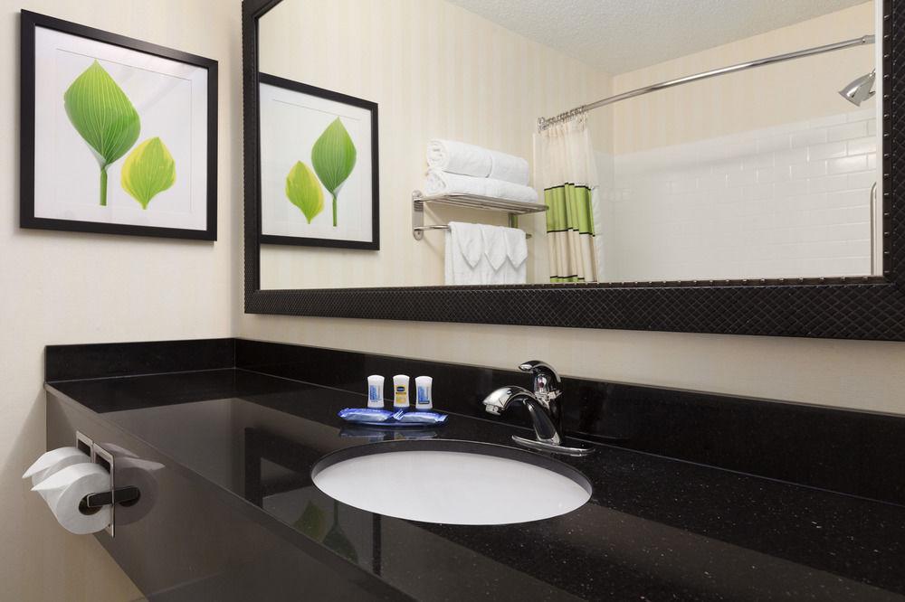 Fairfield Inn & Suites Canton North Canton Zewnętrze zdjęcie